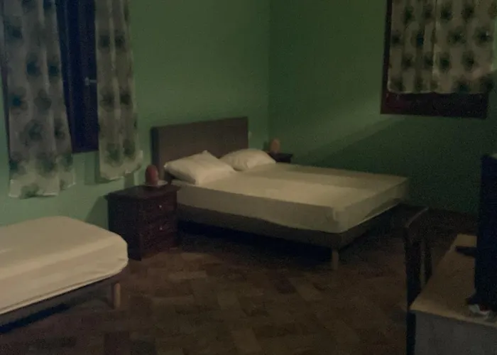Imperial Rome Residence בית חווה