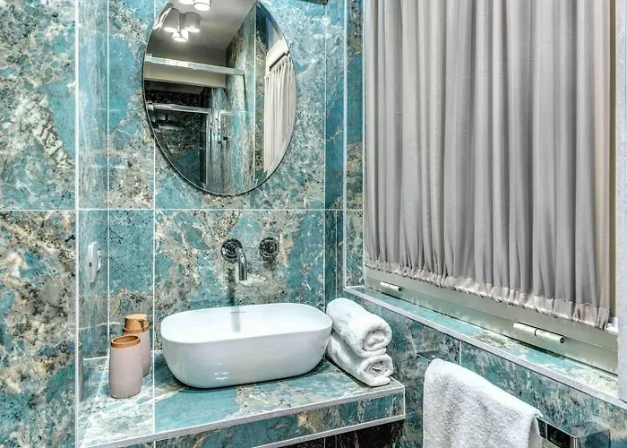 Imperial Rome Residence *